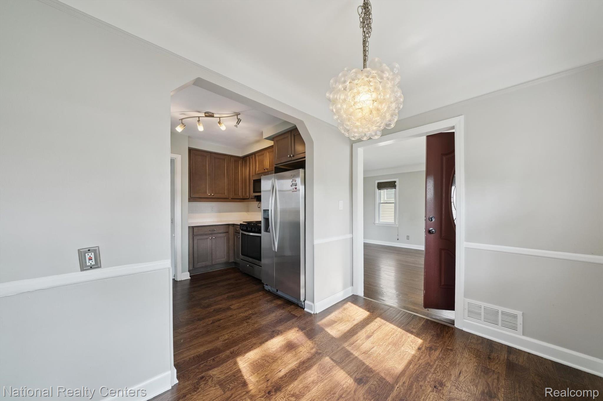 3047 Cummings Avenue