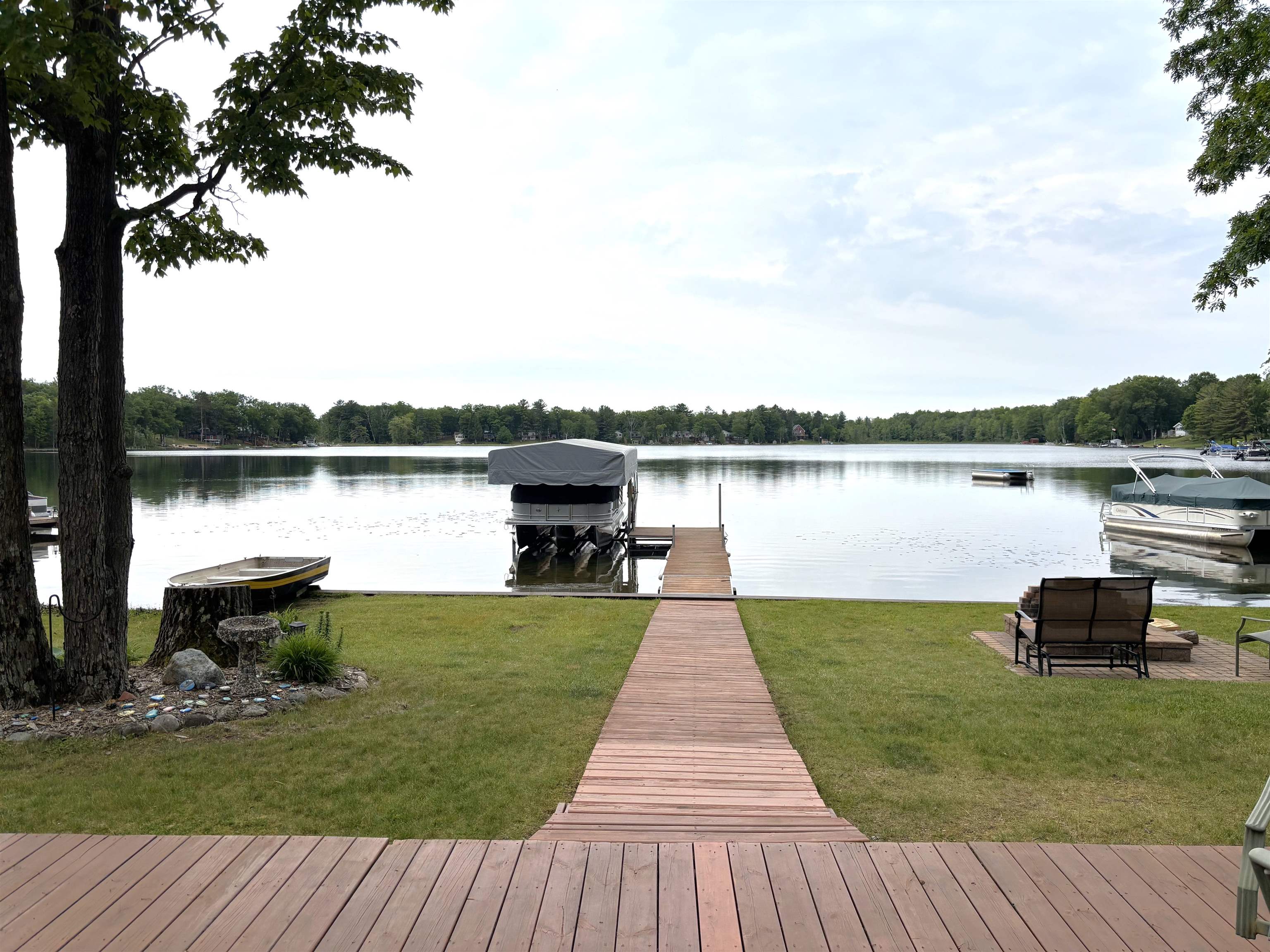 2272 Indian Lake