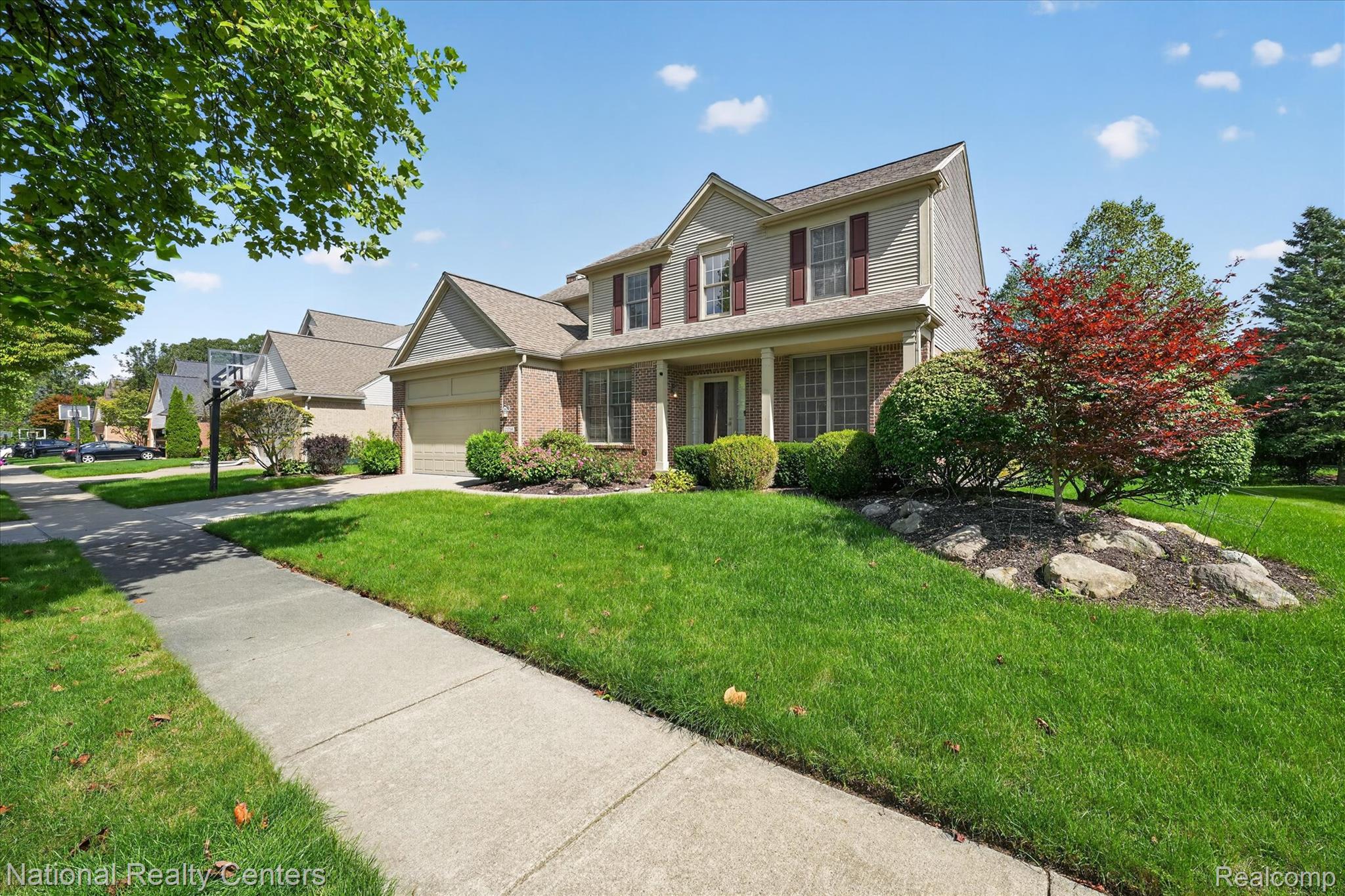 25754 Lochmoor Lane