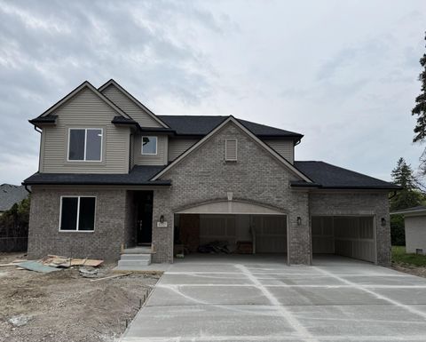 41527 Utica Road Sterling Heights City Macomb MI 48313