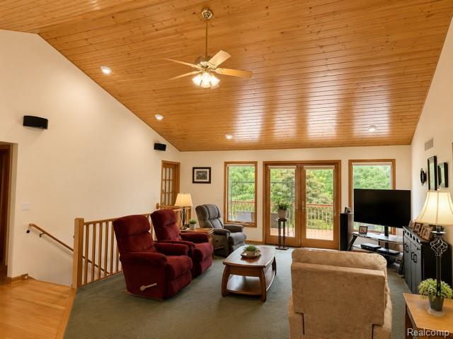 4077 Thornapple Lane