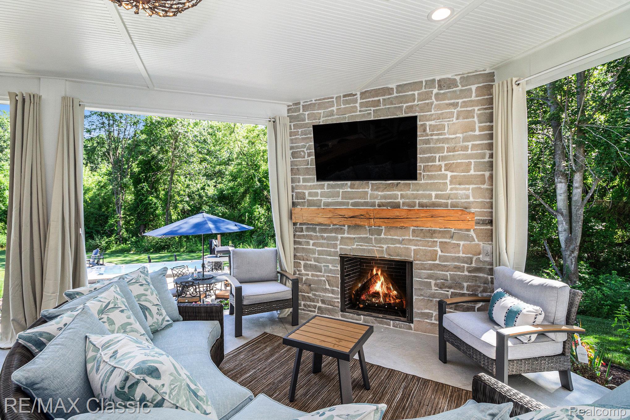 7171 Lucy Drive