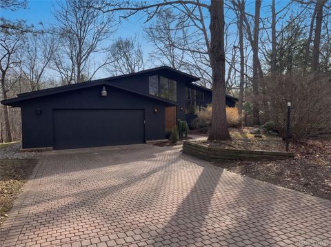 4442 Rolling Pine Drive West Bloomfield Charter Township MI 48323