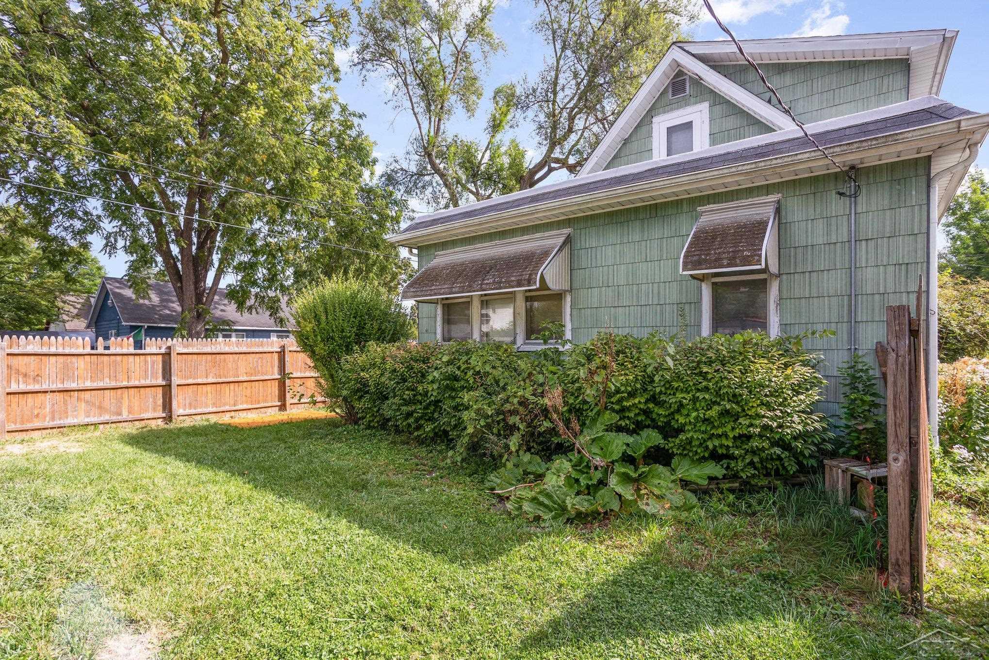 Saginaw City, Michigan 48602, United States, 3 Bedrooms Bedrooms, ,1 BathroomBathrooms,Residential,Pending,210953