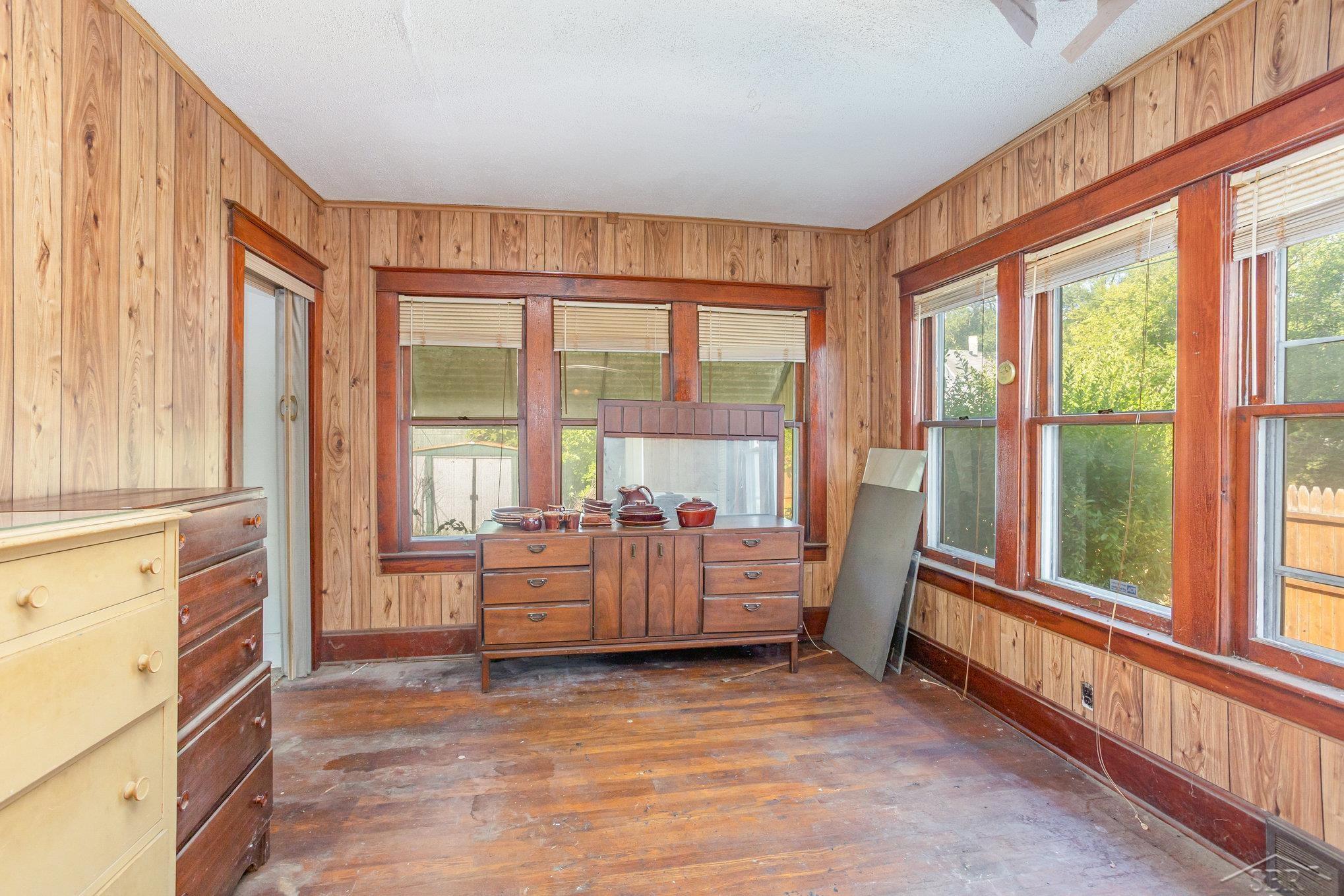 Saginaw City, Michigan 48602, United States, 3 Bedrooms Bedrooms, ,1 BathroomBathrooms,Residential,Pending,210953