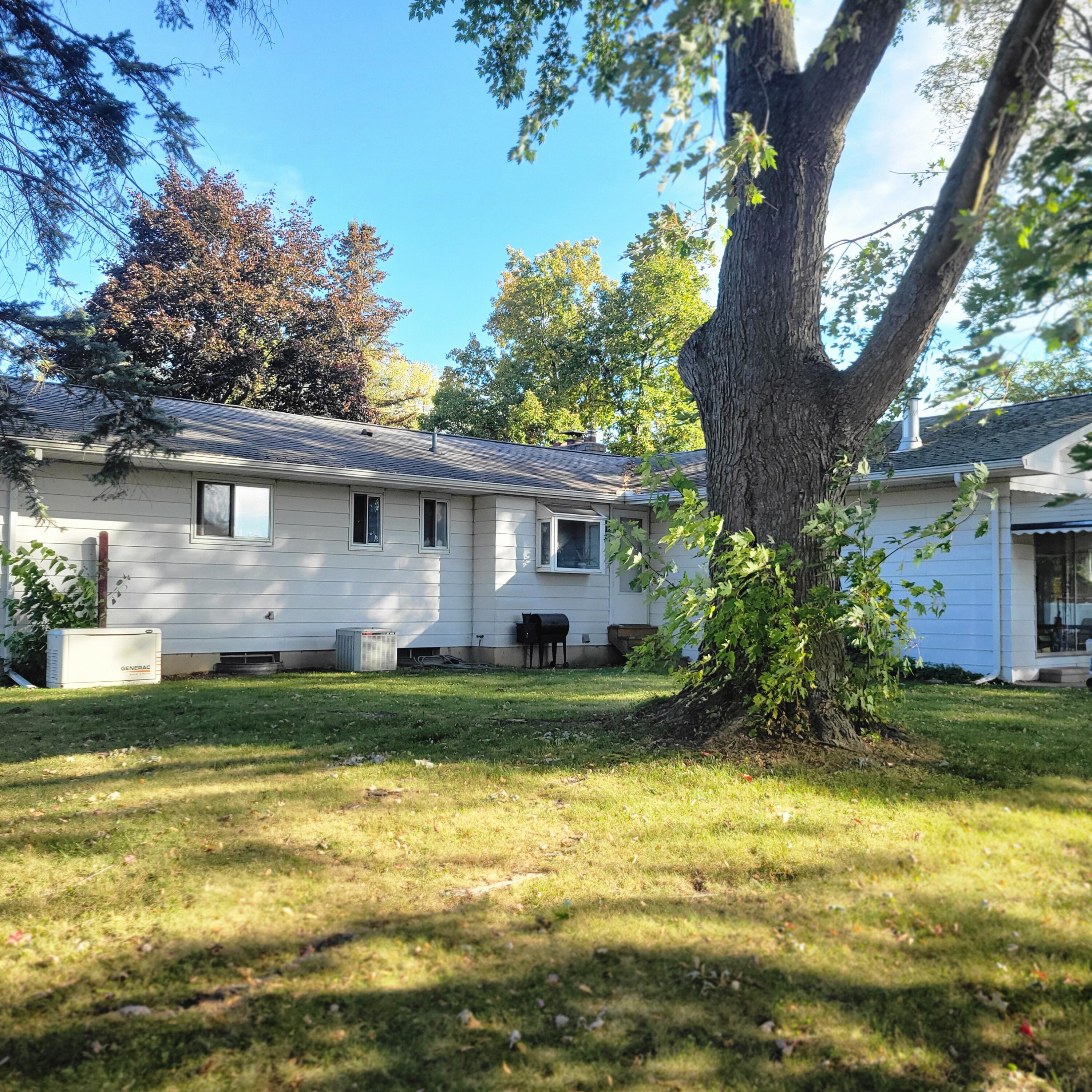 2479 N Long Lake Road
