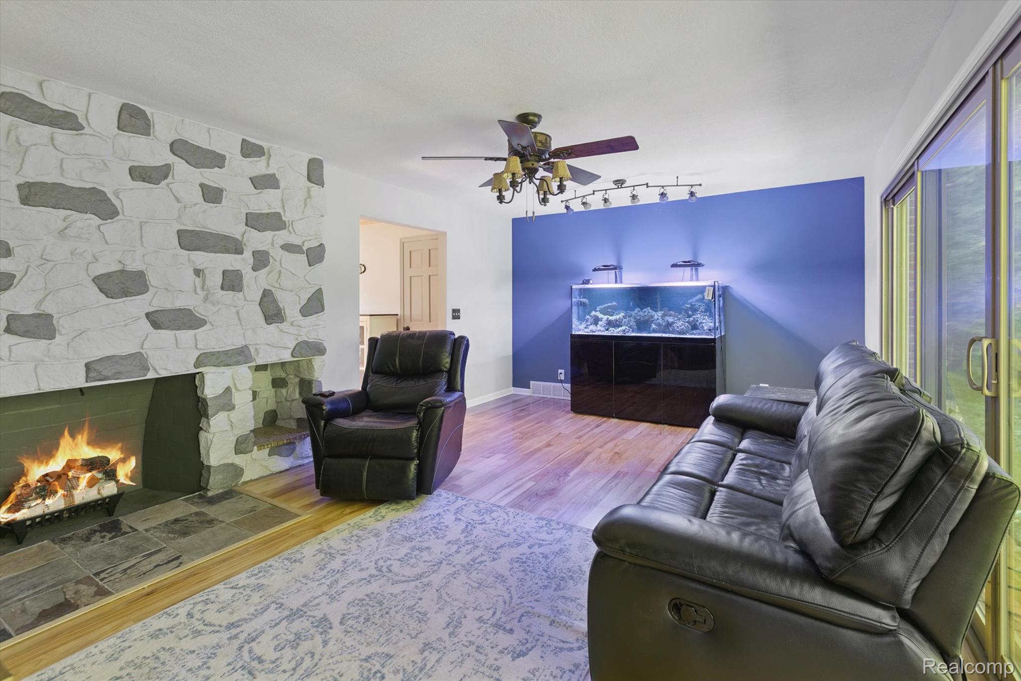 4224 Country Road