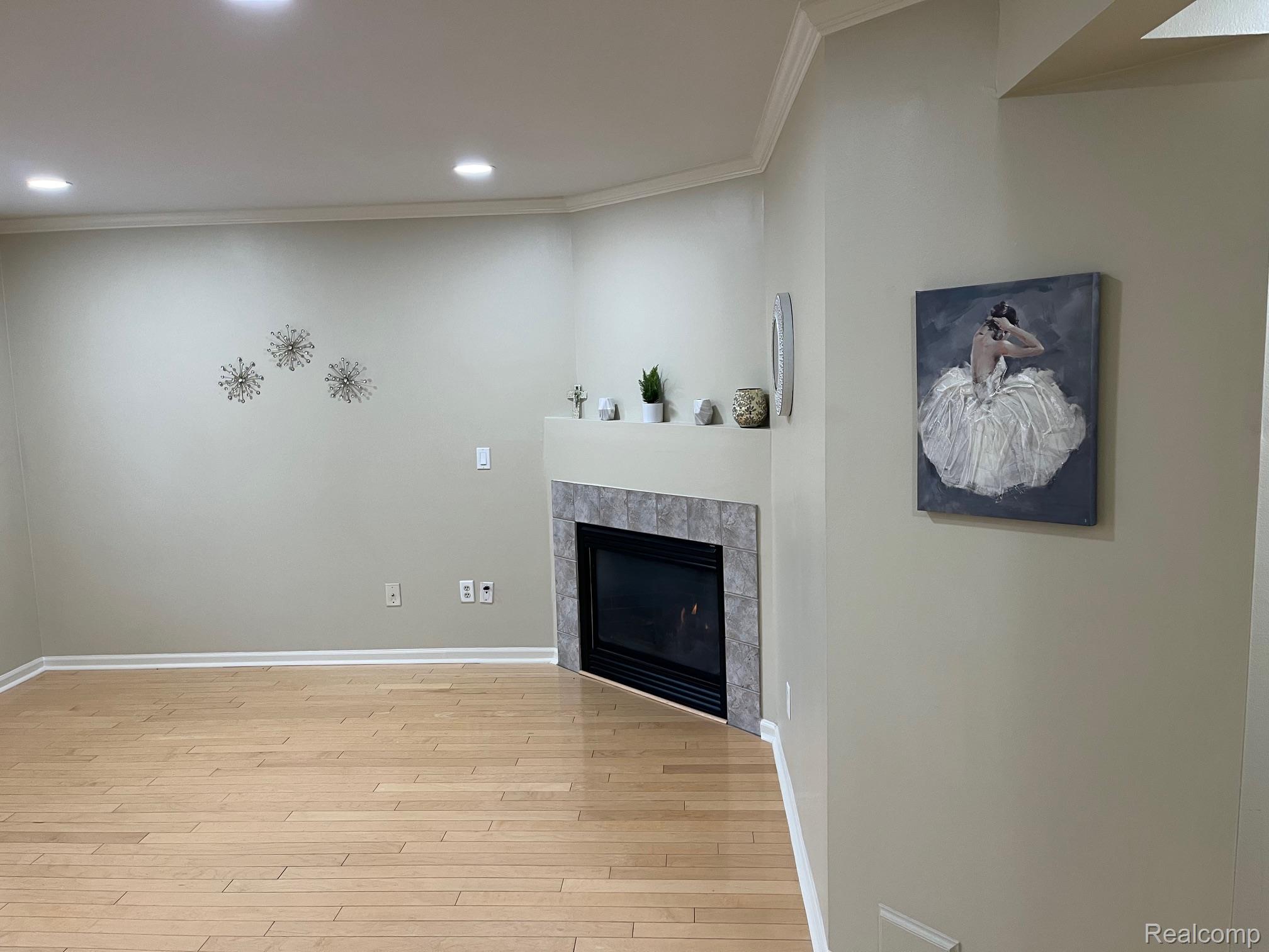 1522 STREAMWOOD 20