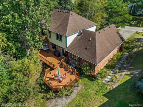 5160 Greenbriar Drive West Bloomfield Charter Township MI 48323