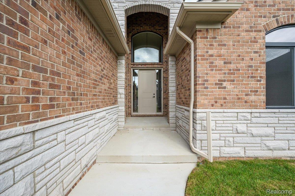 23947 Sawgrass Drive