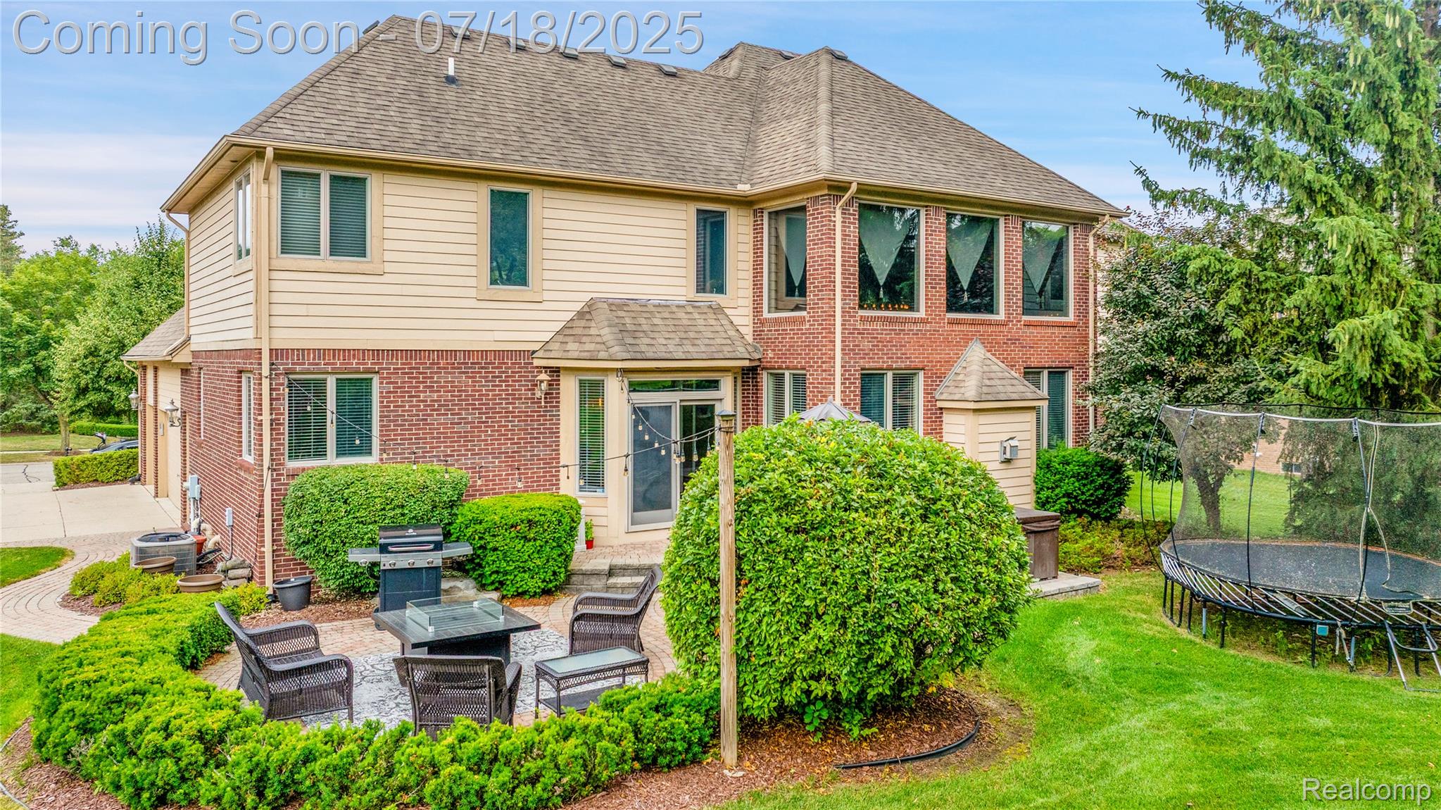 1167 Autumnview Drive