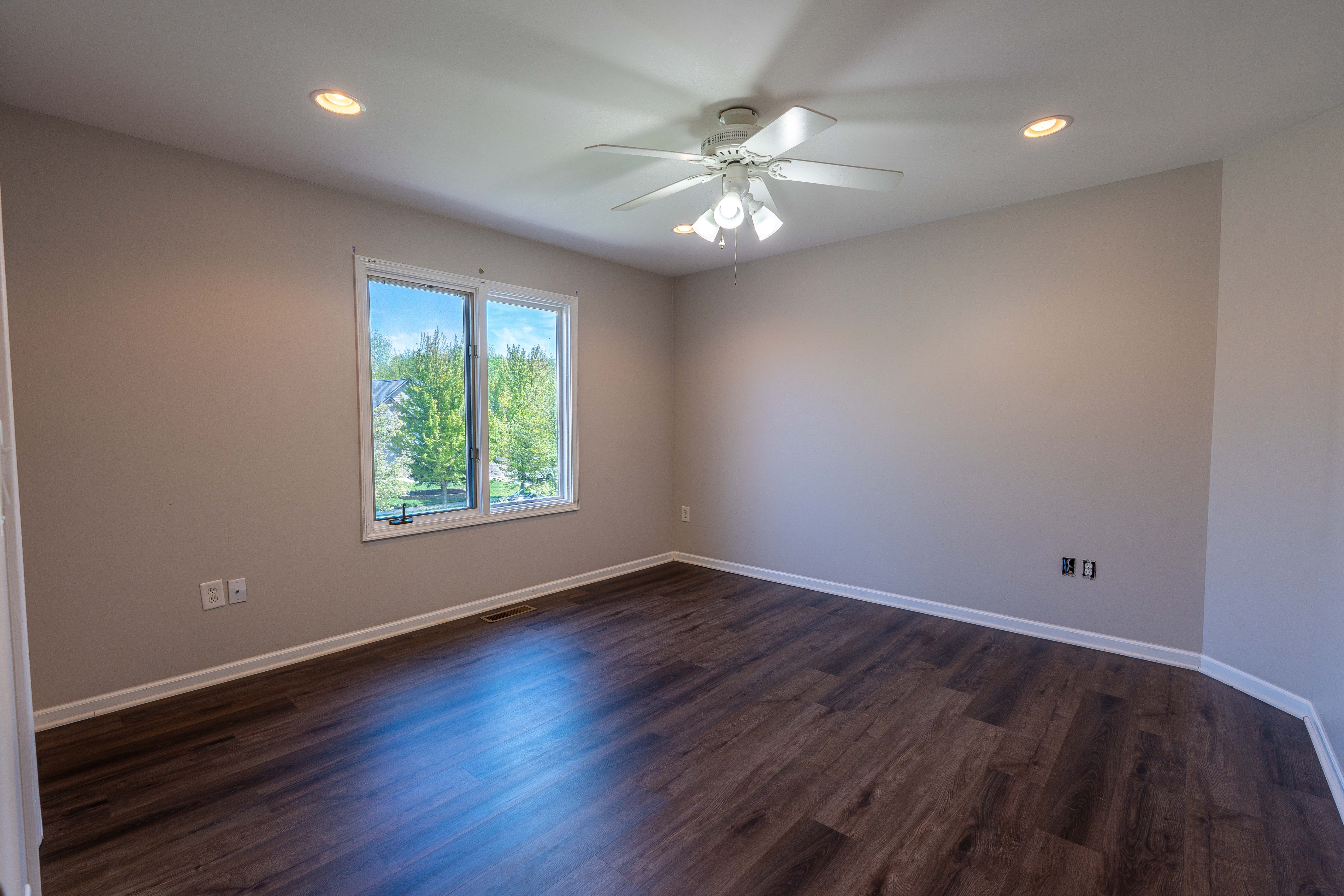 Chesterfield Township Macomb, Michigan 48047, United States, 4 Bedrooms Bedrooms, ,3 BathroomsBathrooms,Residential,Pending,129015