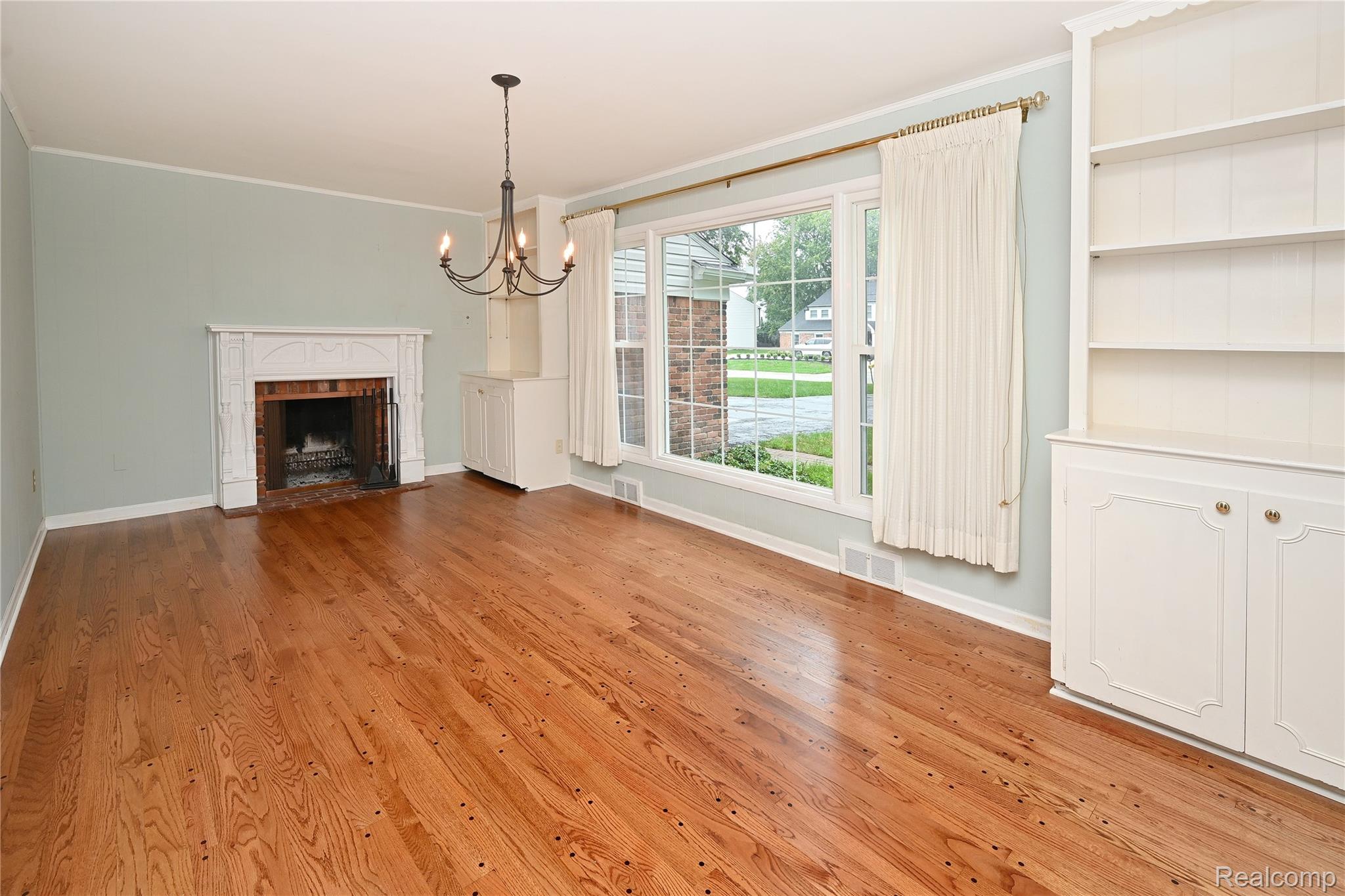 20011 Carriage Lane