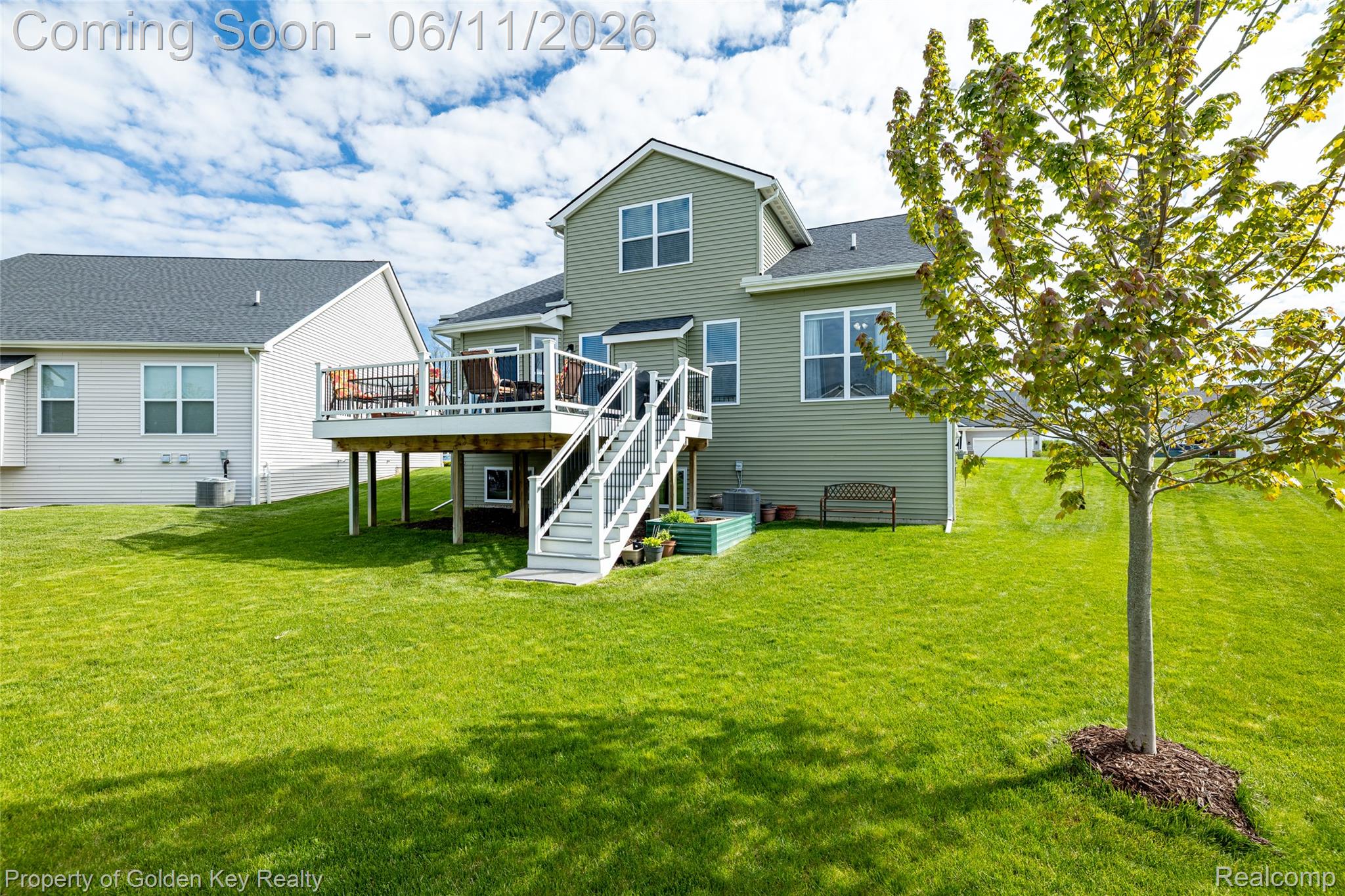 8238 Carston Lane