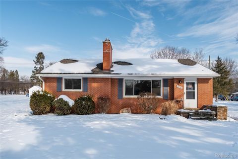 30740 W 11 Mile Road Farmington Hills City MI 48336