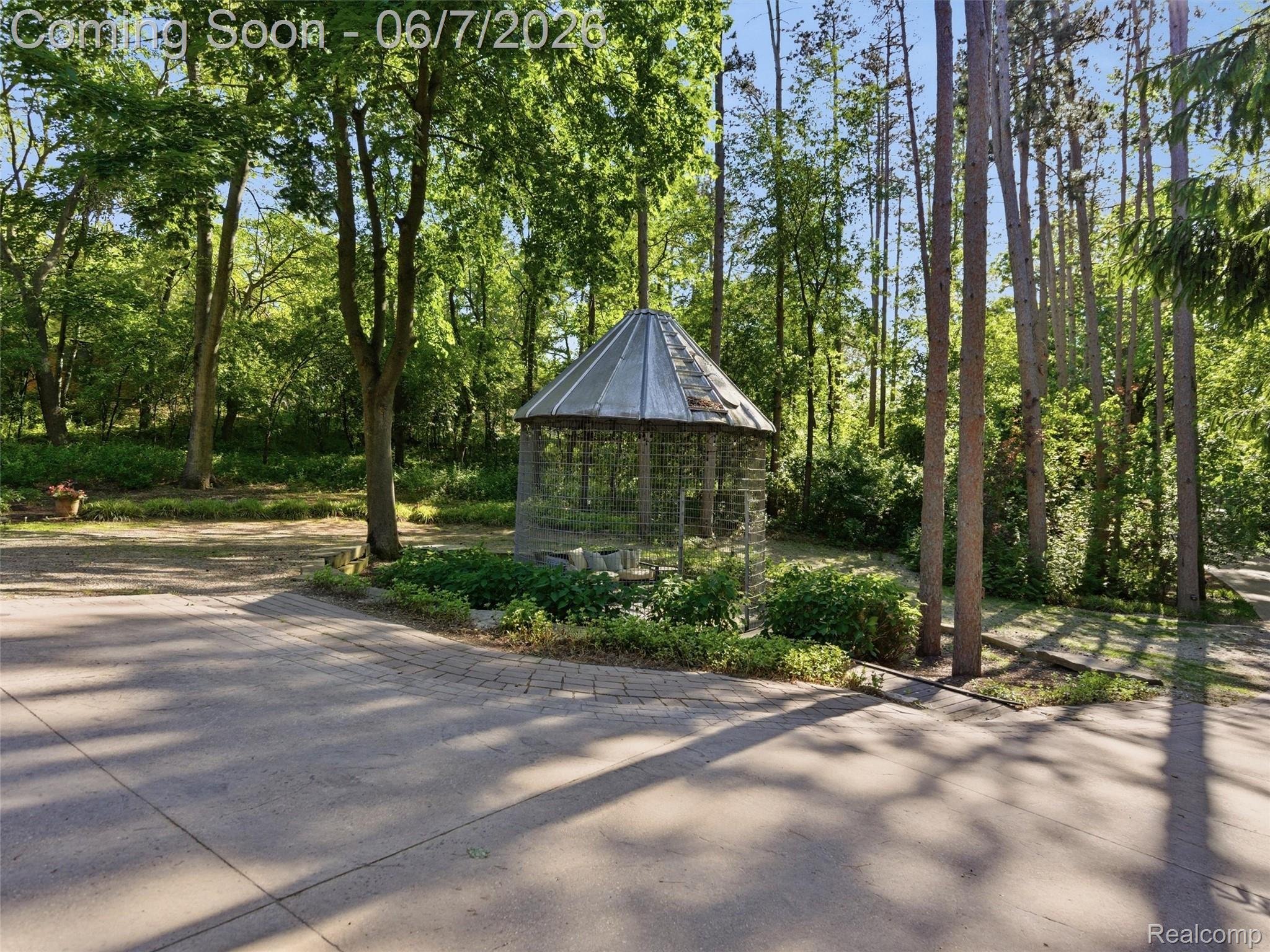 202 Nakomis Trail