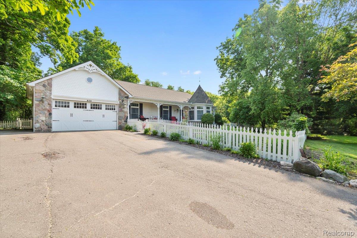 636 Crawford Farm Lane