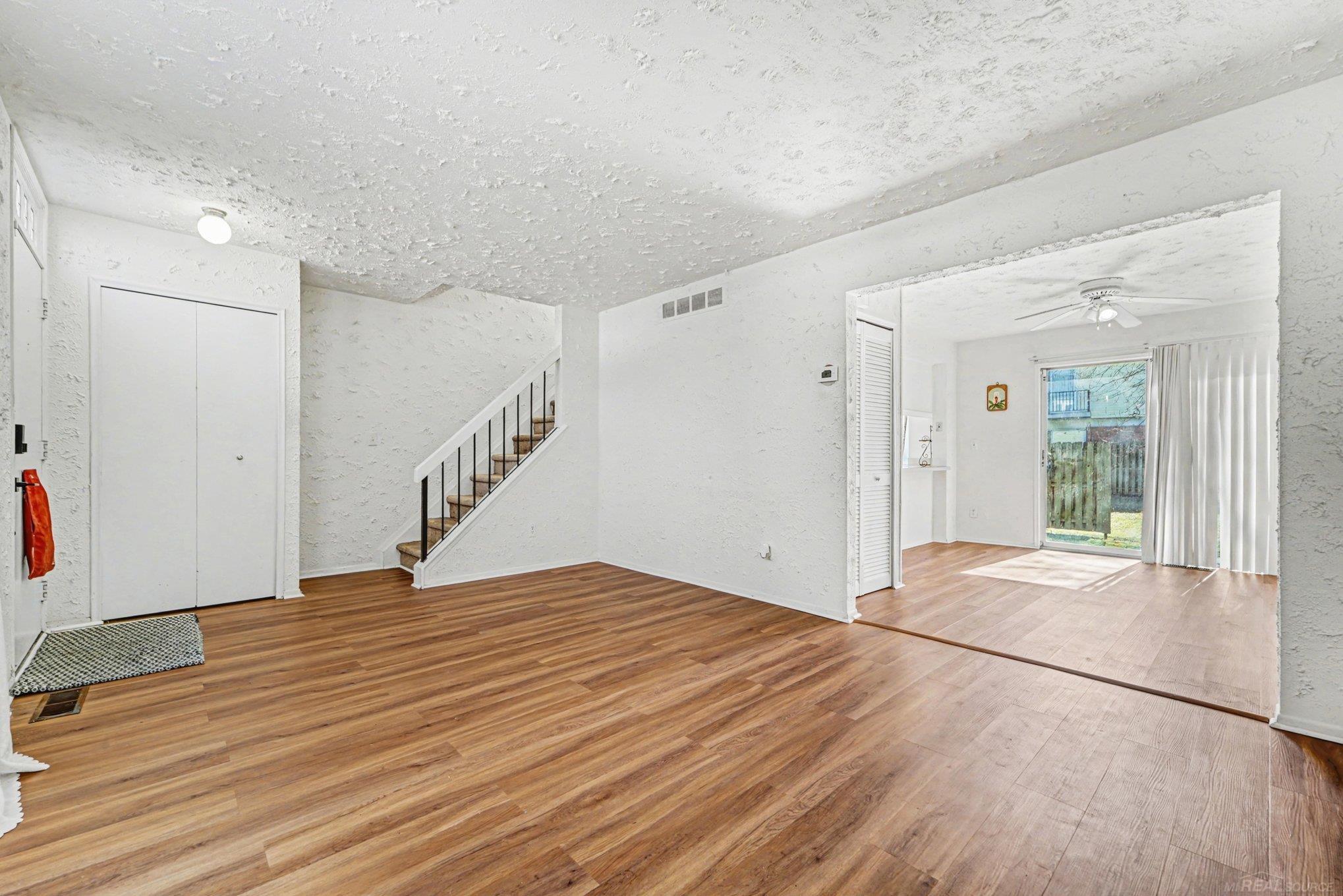 37545 Charter Oaks Boulevard