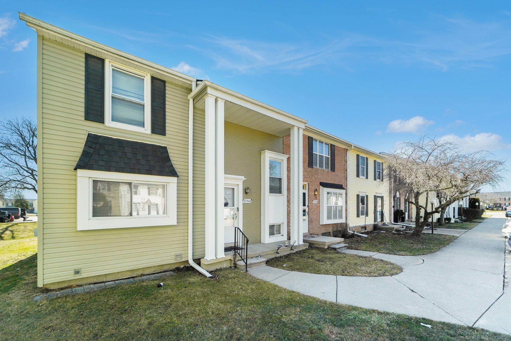 37545 Charter Oaks Boulevard