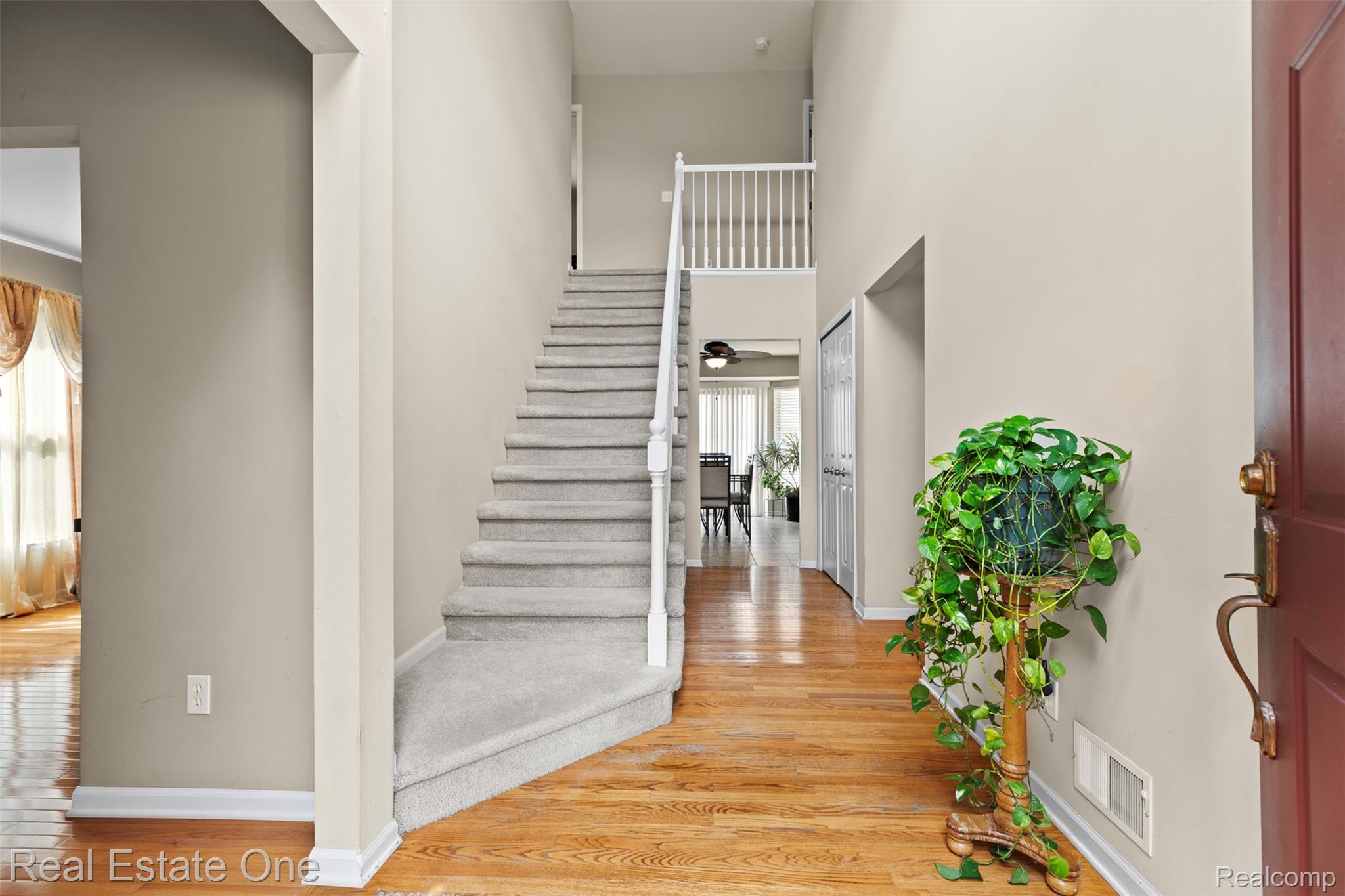 15340 Oakleigh