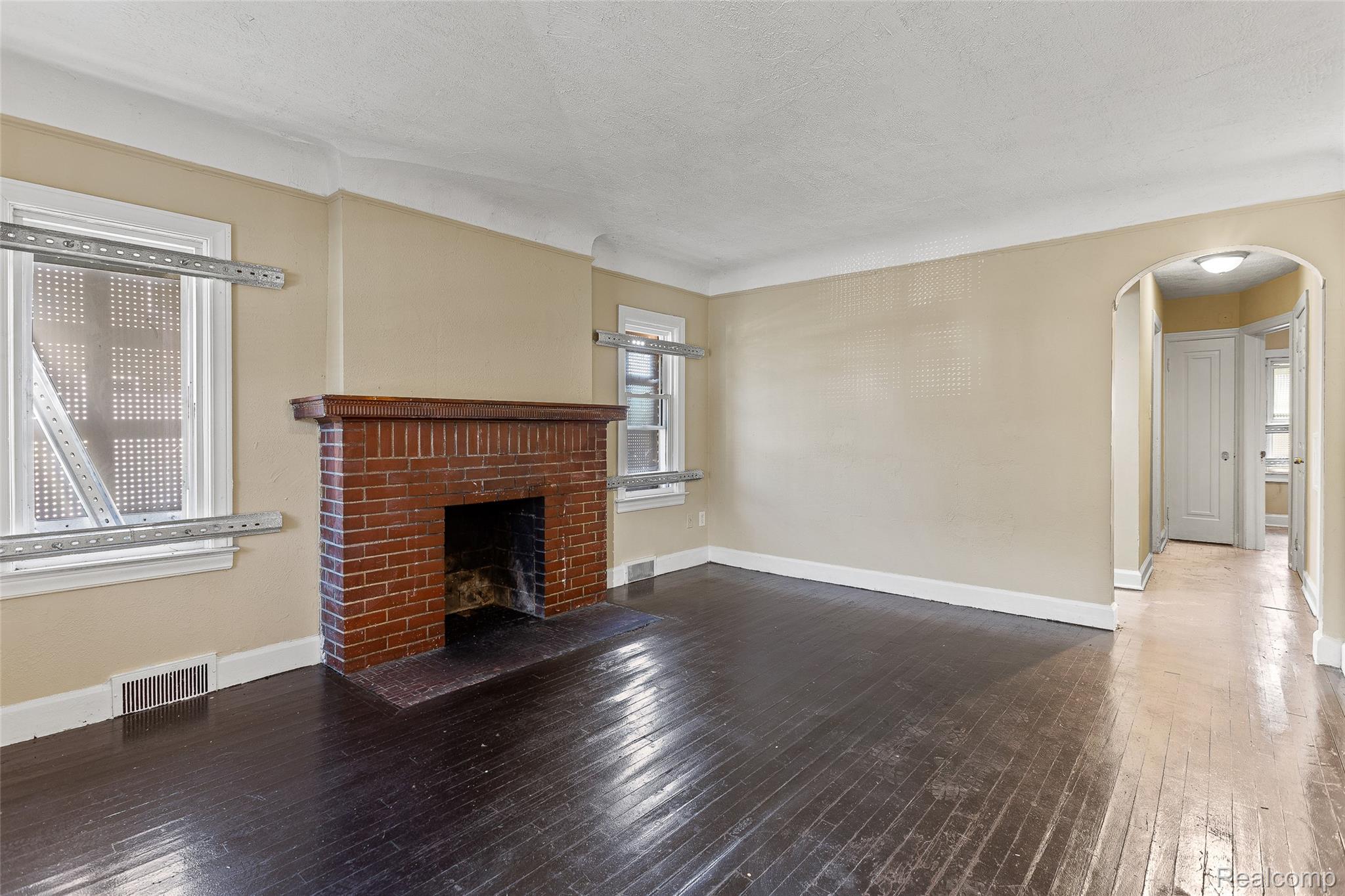 9910 Somerset Avenue