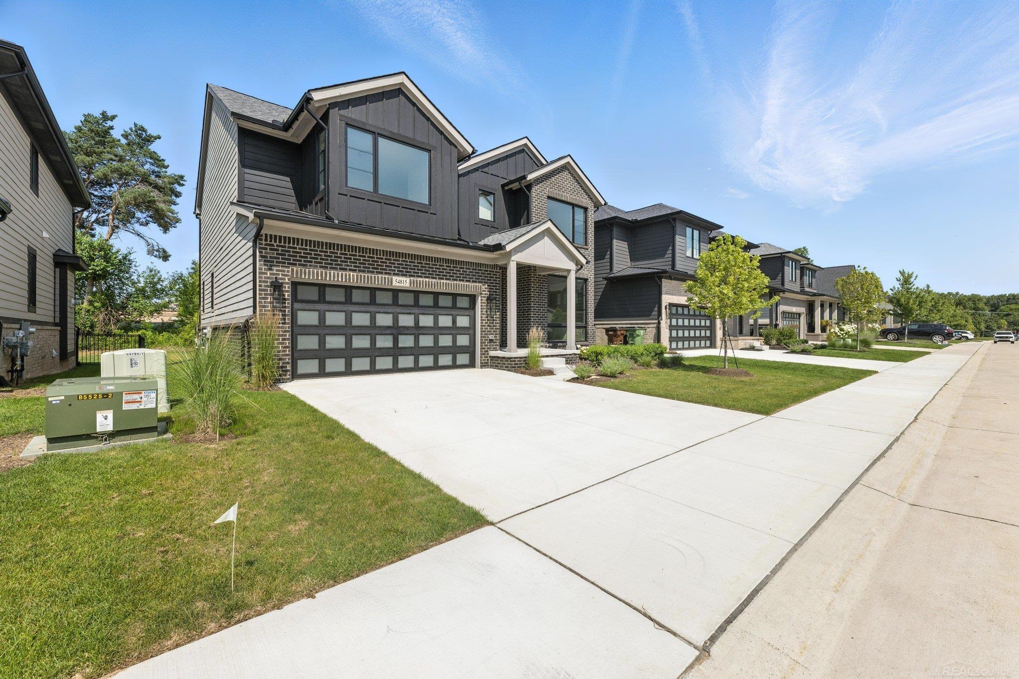 54815 Camden Court