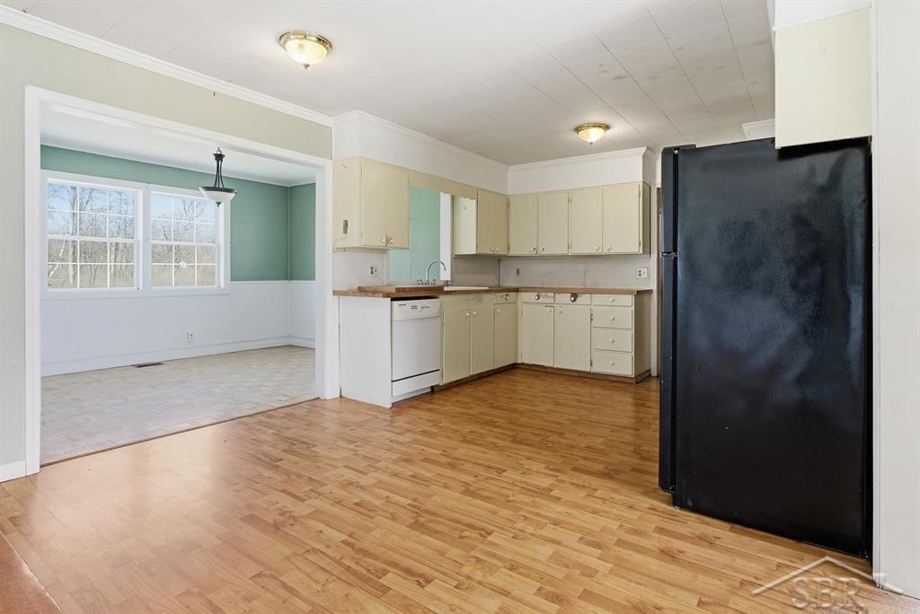 60 S Birchcrest Drive