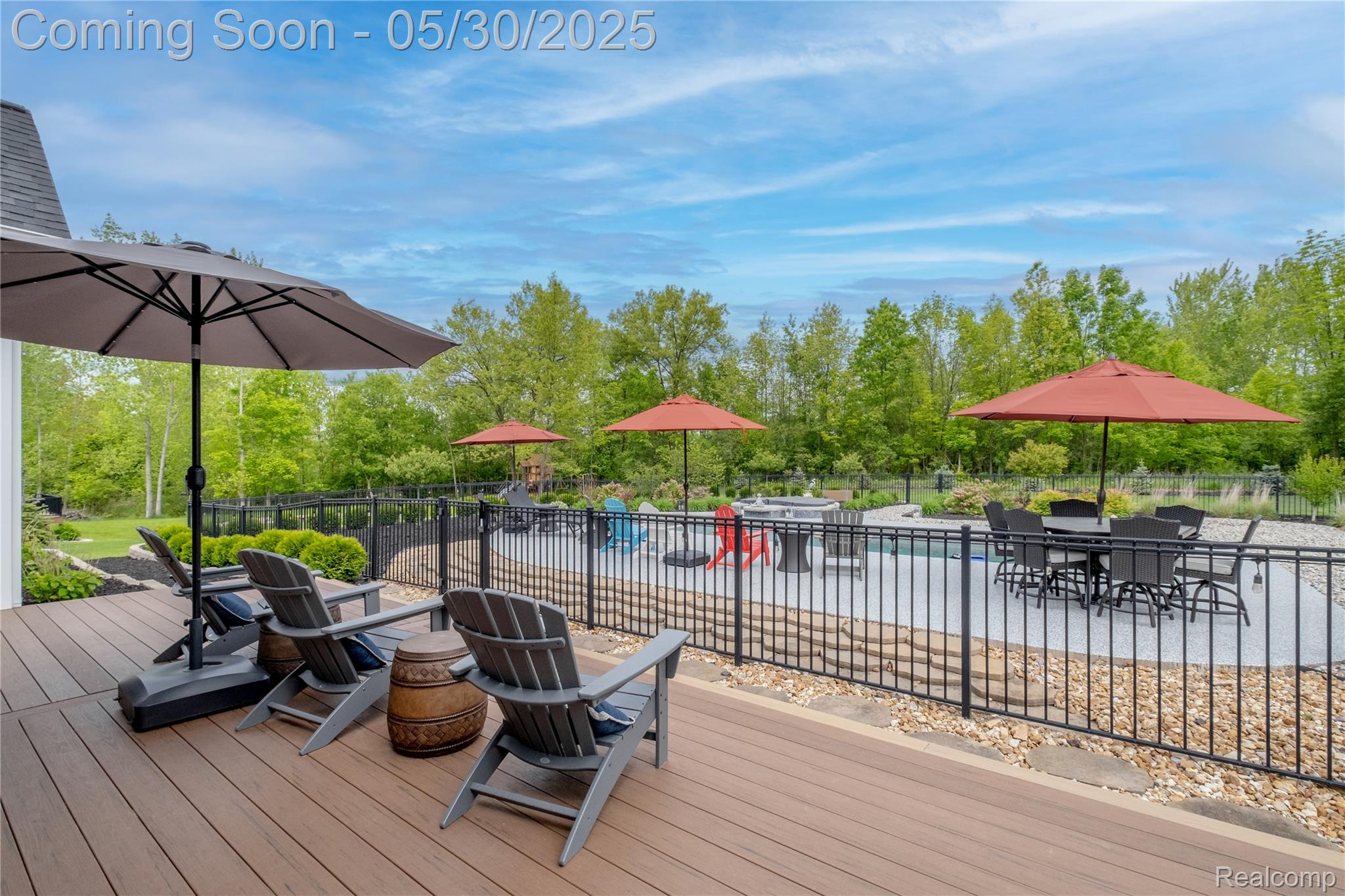 Fenton City, Michigan 48430, United States, 5 Bedrooms Bedrooms, ,4 BathroomsBathrooms,Residential,Pending,139251