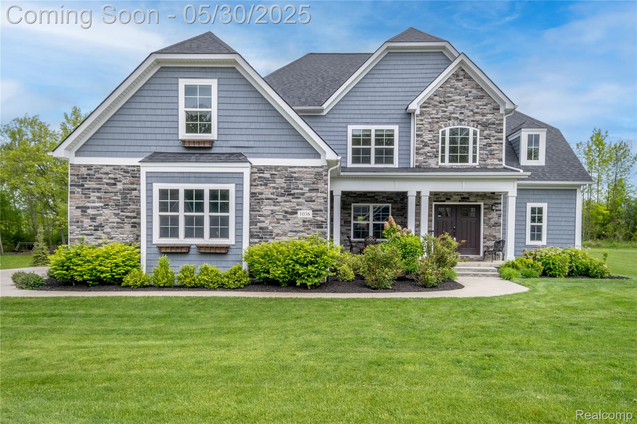 Fenton City, Michigan 48430, United States, 5 Bedrooms Bedrooms, ,4 BathroomsBathrooms,Residential,Pending,139251