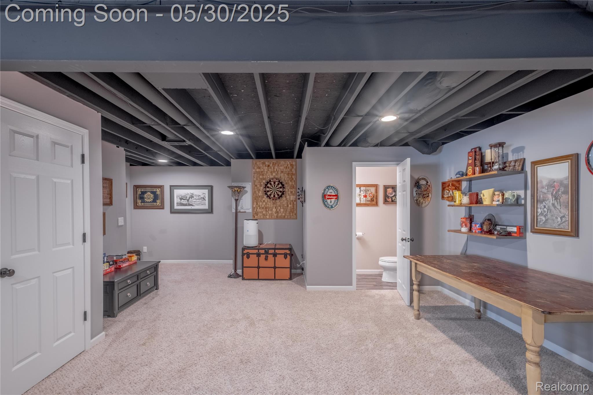 Fenton City, Michigan 48430, United States, 5 Bedrooms Bedrooms, ,4 BathroomsBathrooms,Residential,Pending,139251