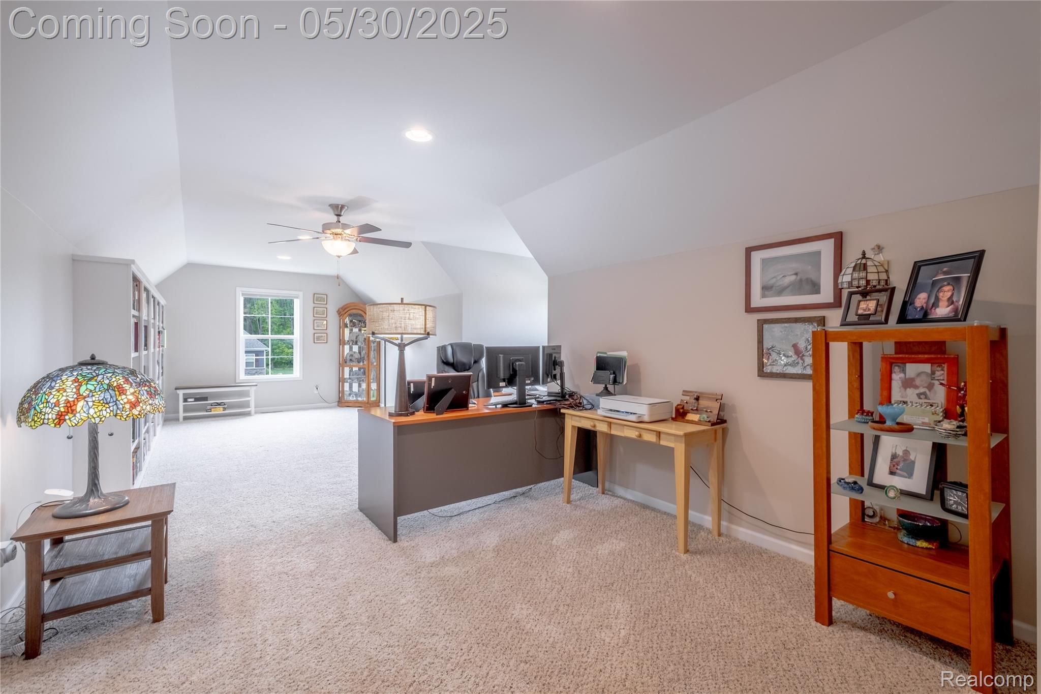 Fenton City, Michigan 48430, United States, 5 Bedrooms Bedrooms, ,4 BathroomsBathrooms,Residential,Pending,139251