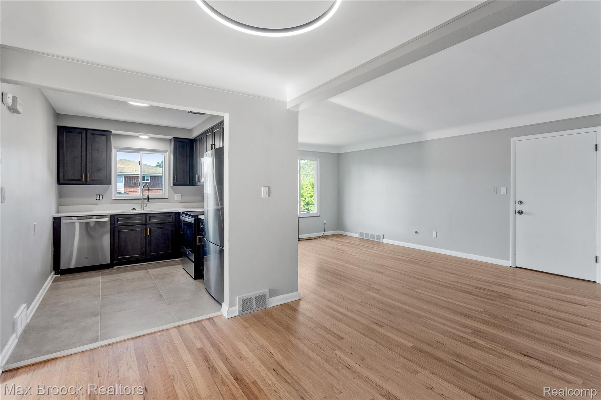 1909 Gardenia Avenue Unit D