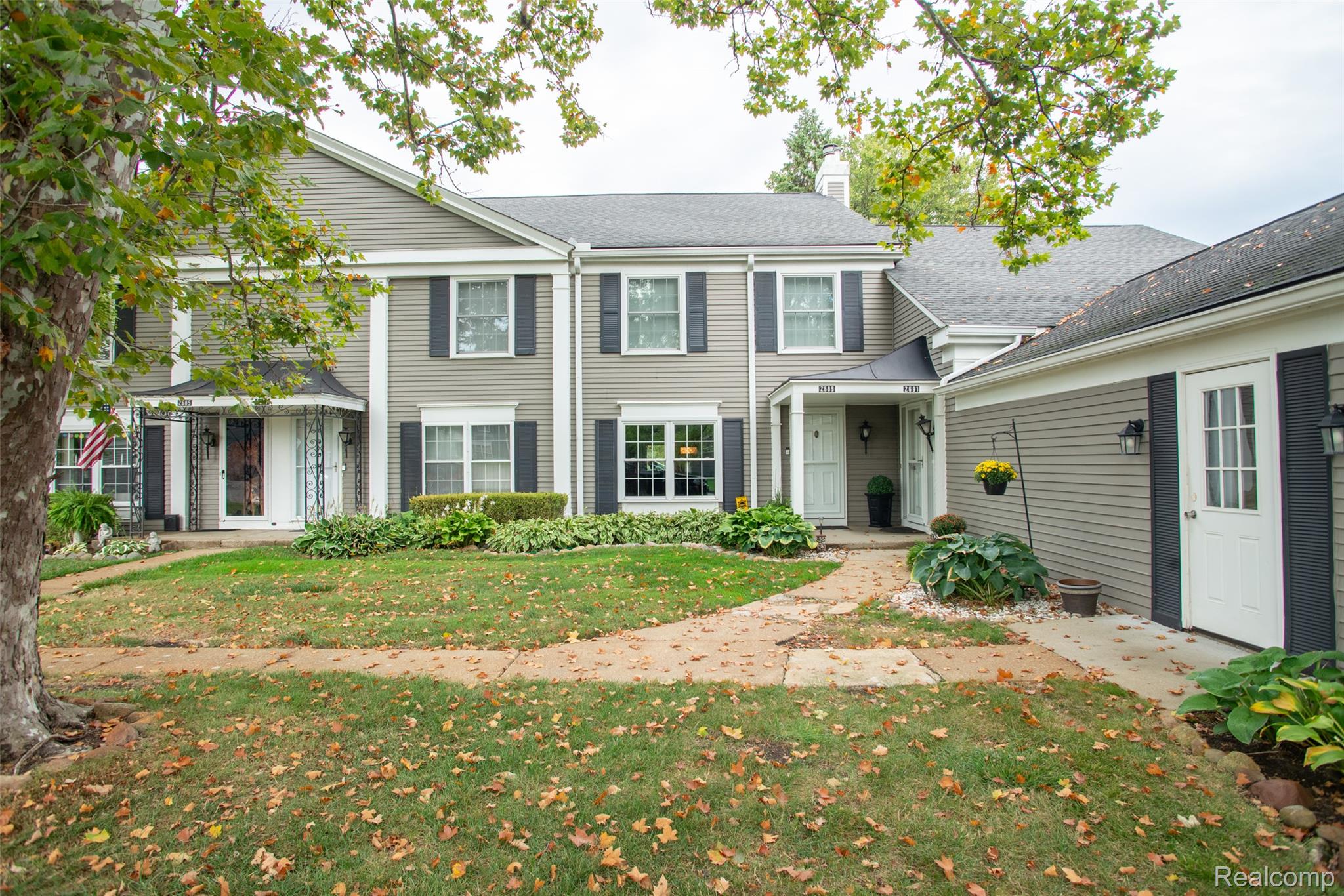 2689 Williamsburg Circle