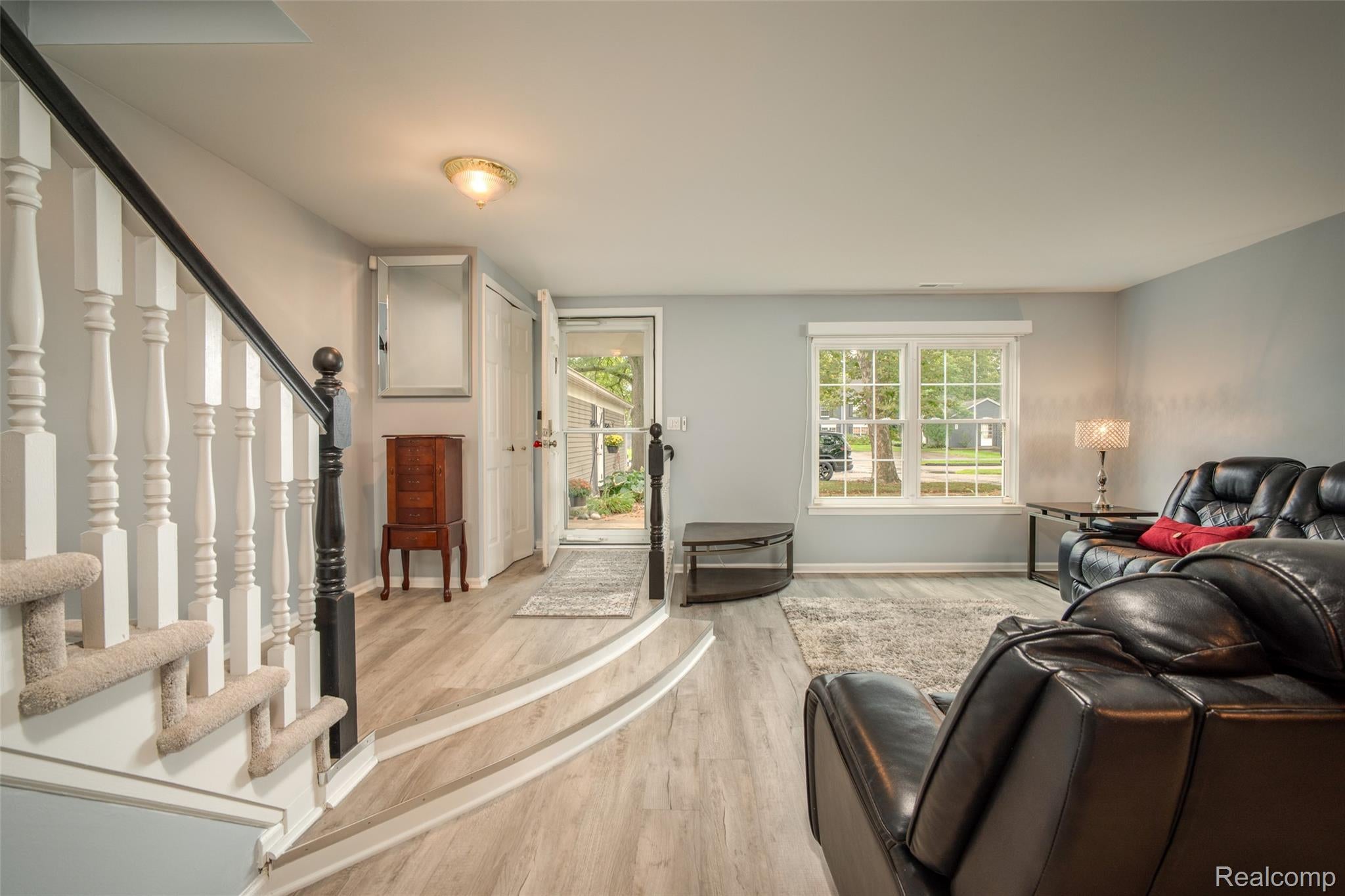 2689 Williamsburg Circle