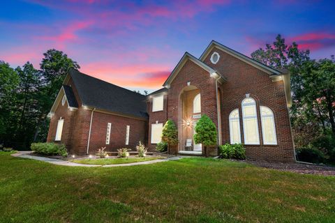 21232 HETKE Drive Farmington Hills City MI 48335