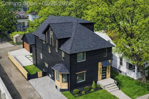 125 N Washington Avenue Royal Oak Charter Township MI 48067