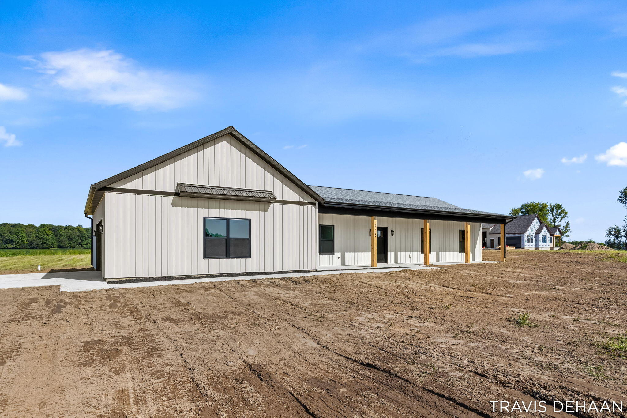 6200 N Woodland Road