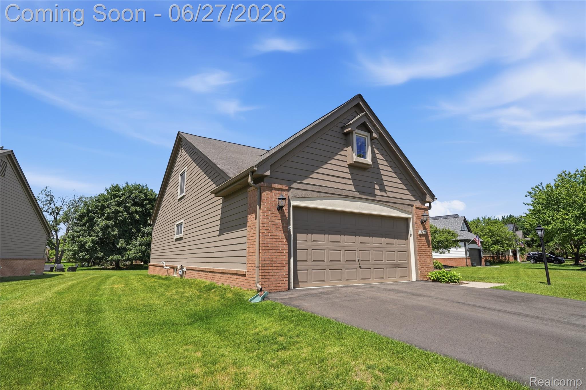 17223 Lake View Circle