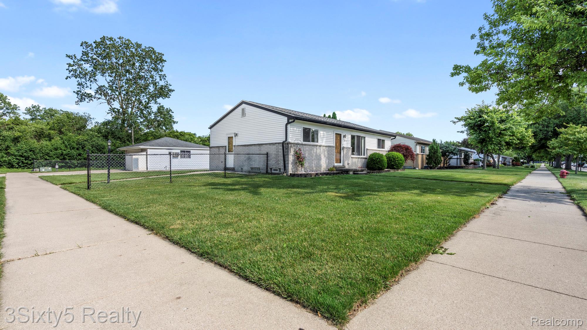 26457 Willow Cove