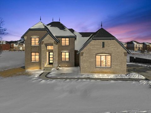 42528 Saddle Lane Sterling Heights City MI 48314