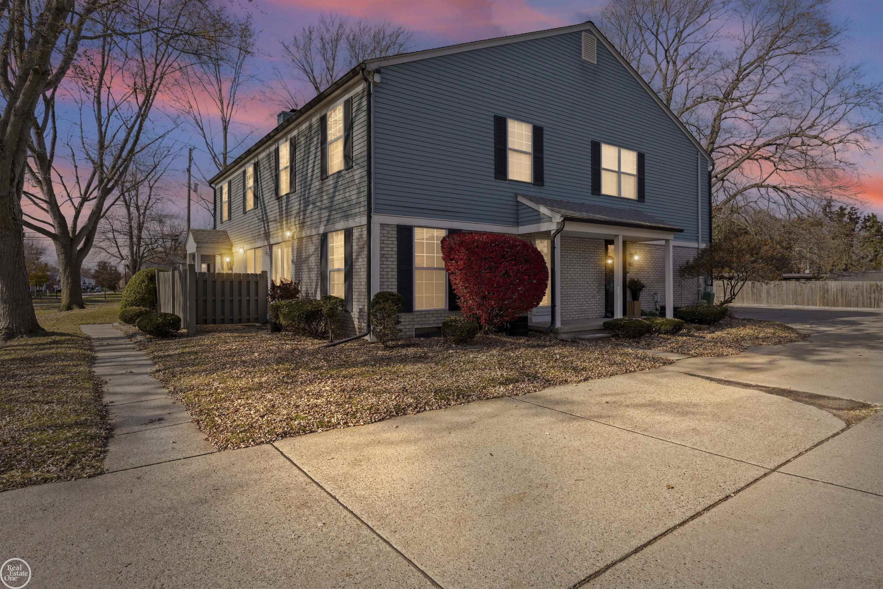 24692 N MEADOW Drive