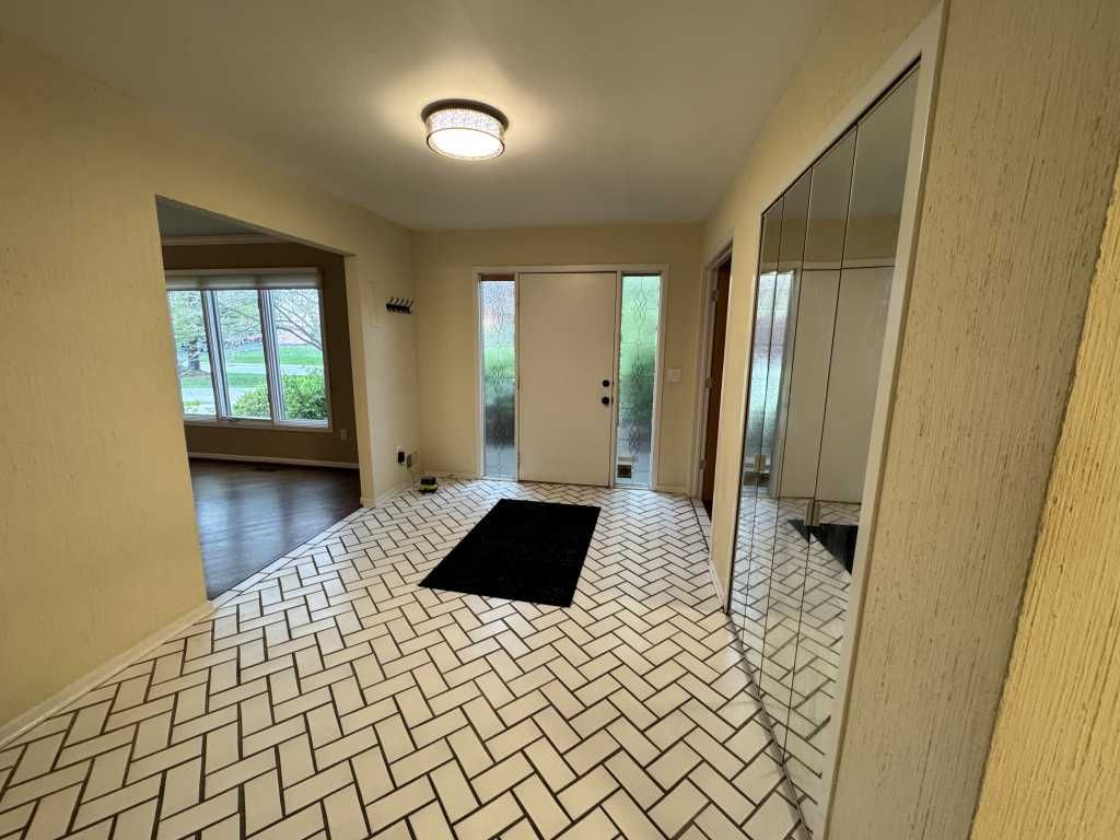 35315 REGENCY Lane