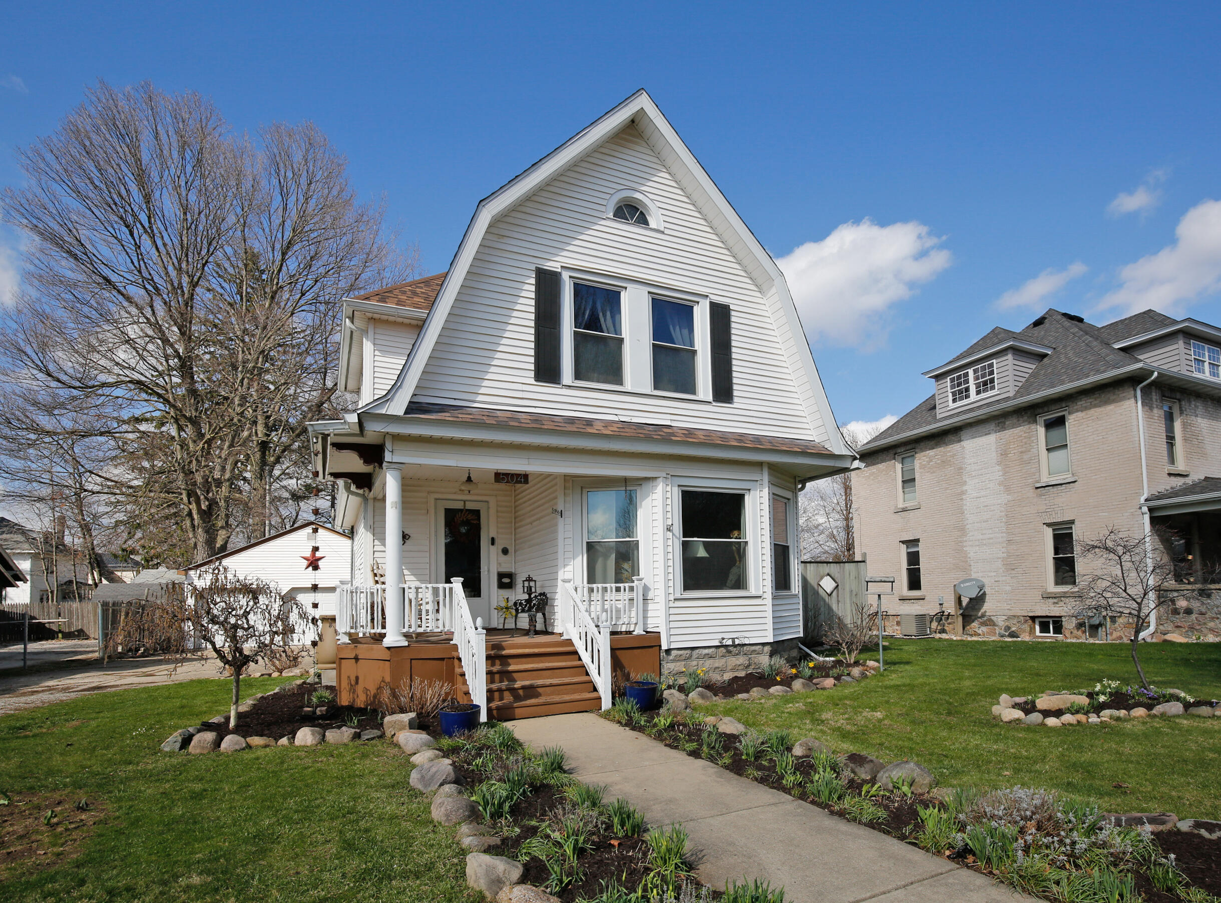 504 E Chicago Road