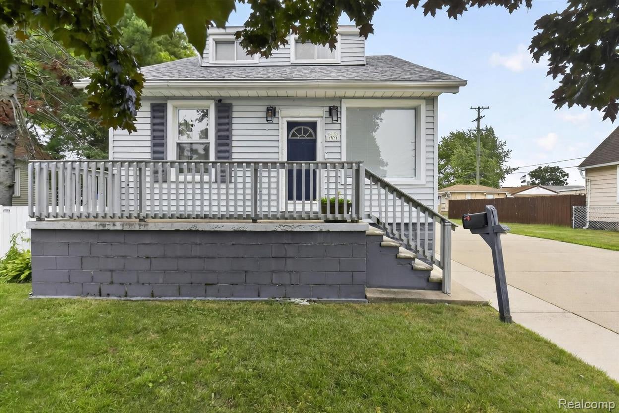 1871 7th Street
