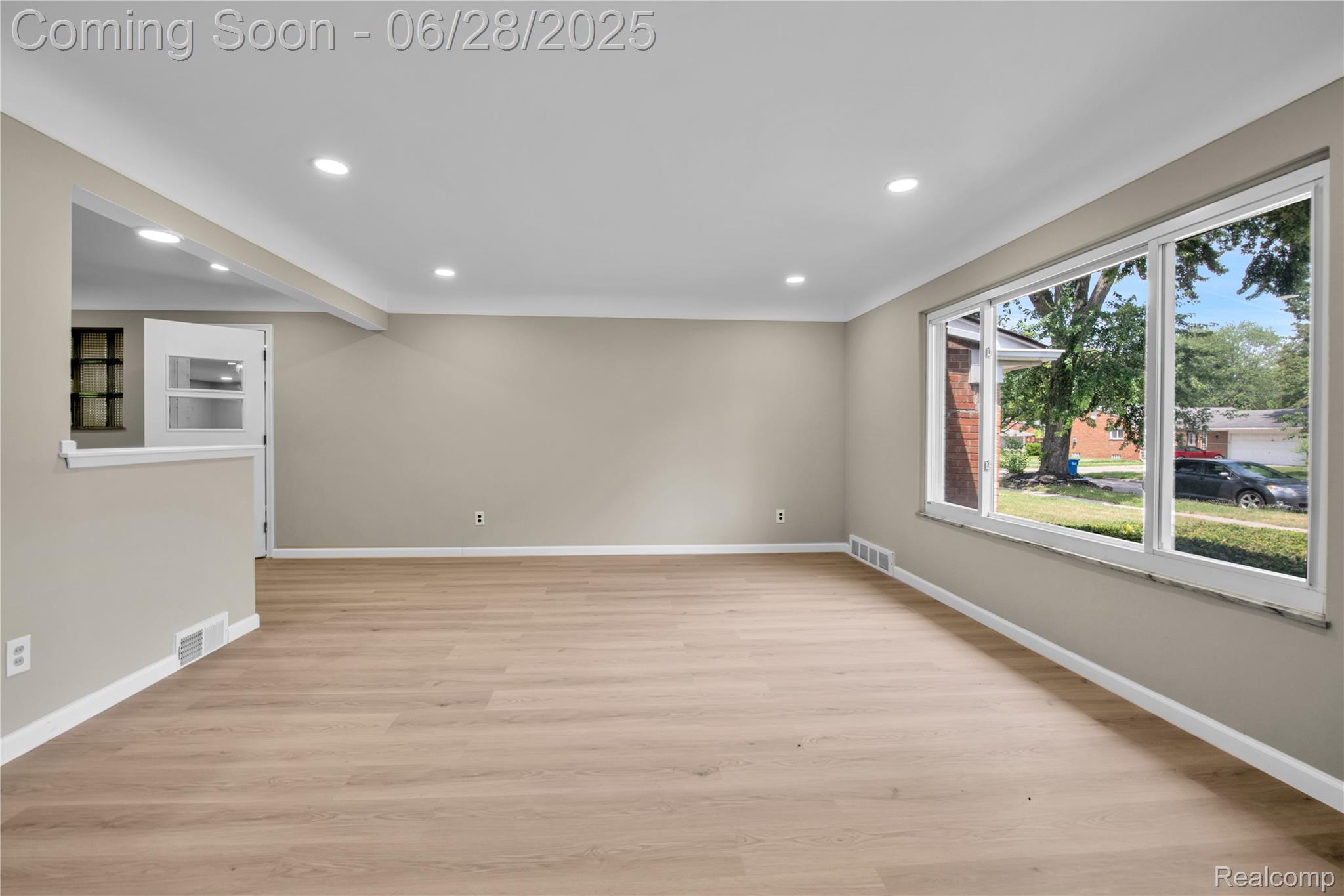 27405 La Rose Drive