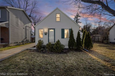20240 Hollywood Street Harper Woods City MI 48225