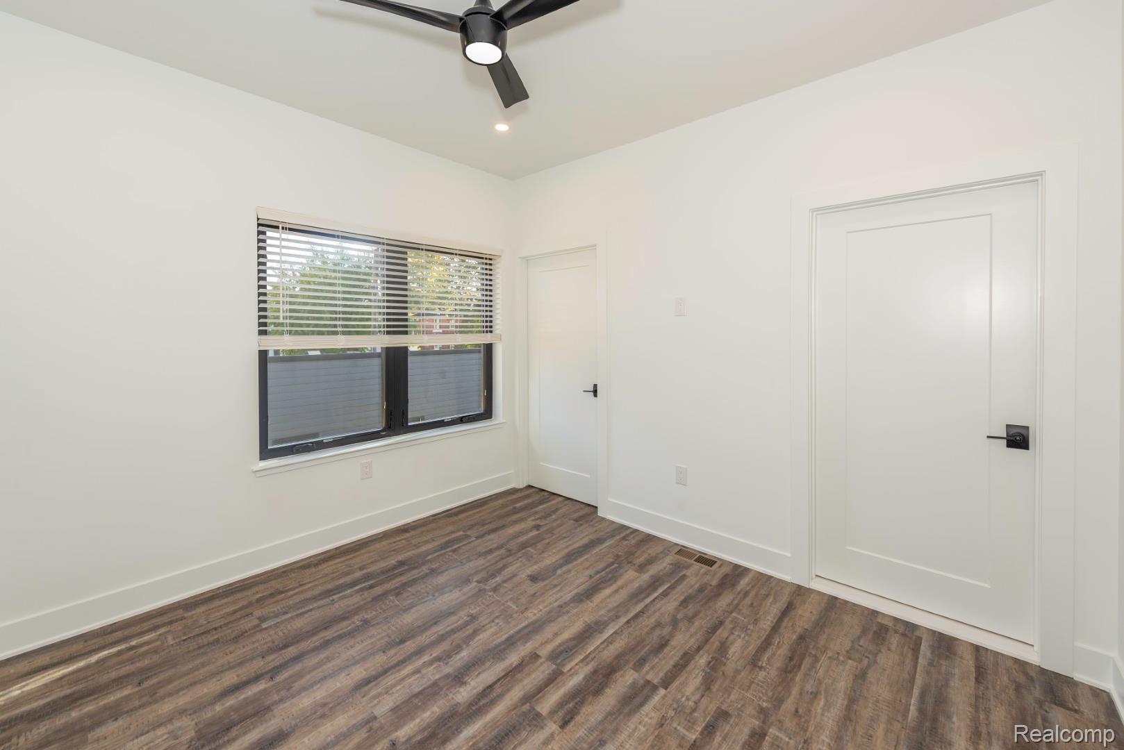 DetroitCity_Wayne, Michigan 48206, United States, 2 Bedrooms Bedrooms, ,3 BathroomsBathrooms,Residential,Pending,103785