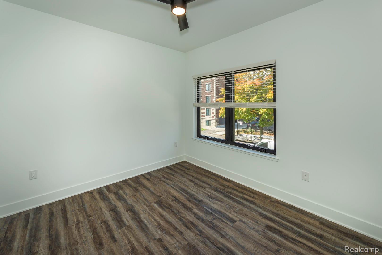 DetroitCity_Wayne, Michigan 48206, United States, 2 Bedrooms Bedrooms, ,3 BathroomsBathrooms,Residential,Pending,103785