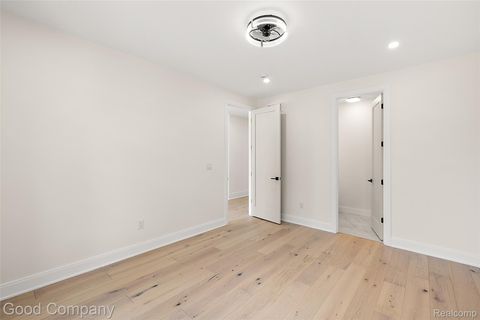 Tiny photo for 1228 W Windemere Avenue, Royal Oak City, MI 48073 (MLS # 20261036886)
