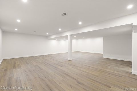 Tiny photo for 1228 W Windemere Avenue, Royal Oak City, MI 48073 (MLS # 20261036886)